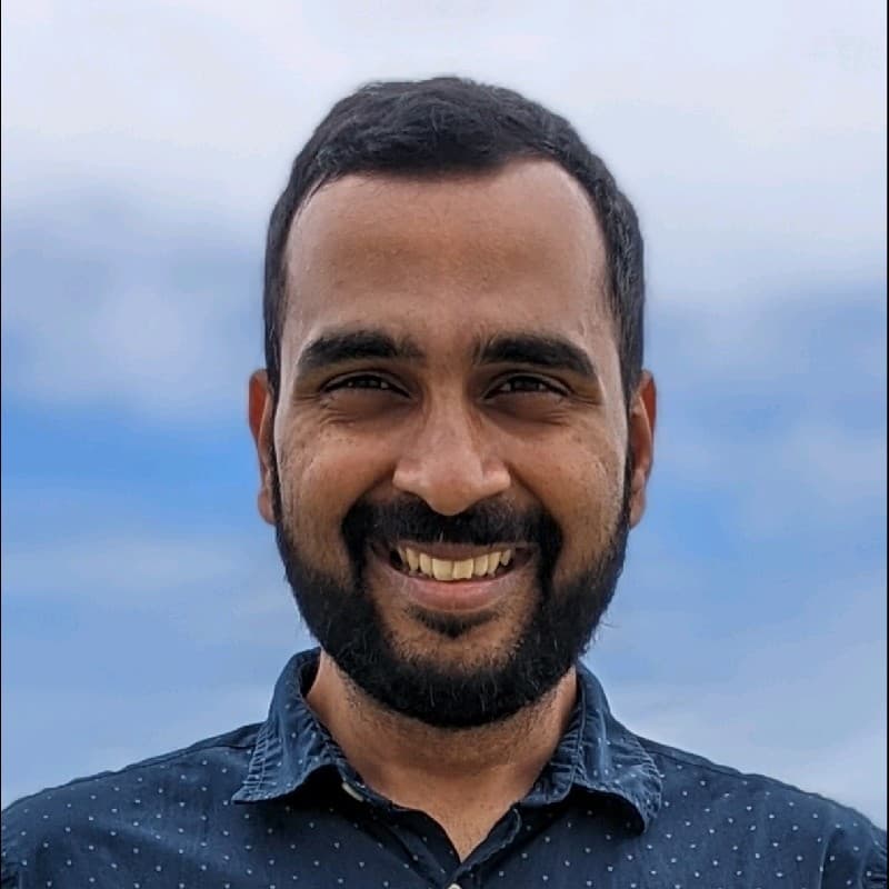 Bala Rajagopal headshot